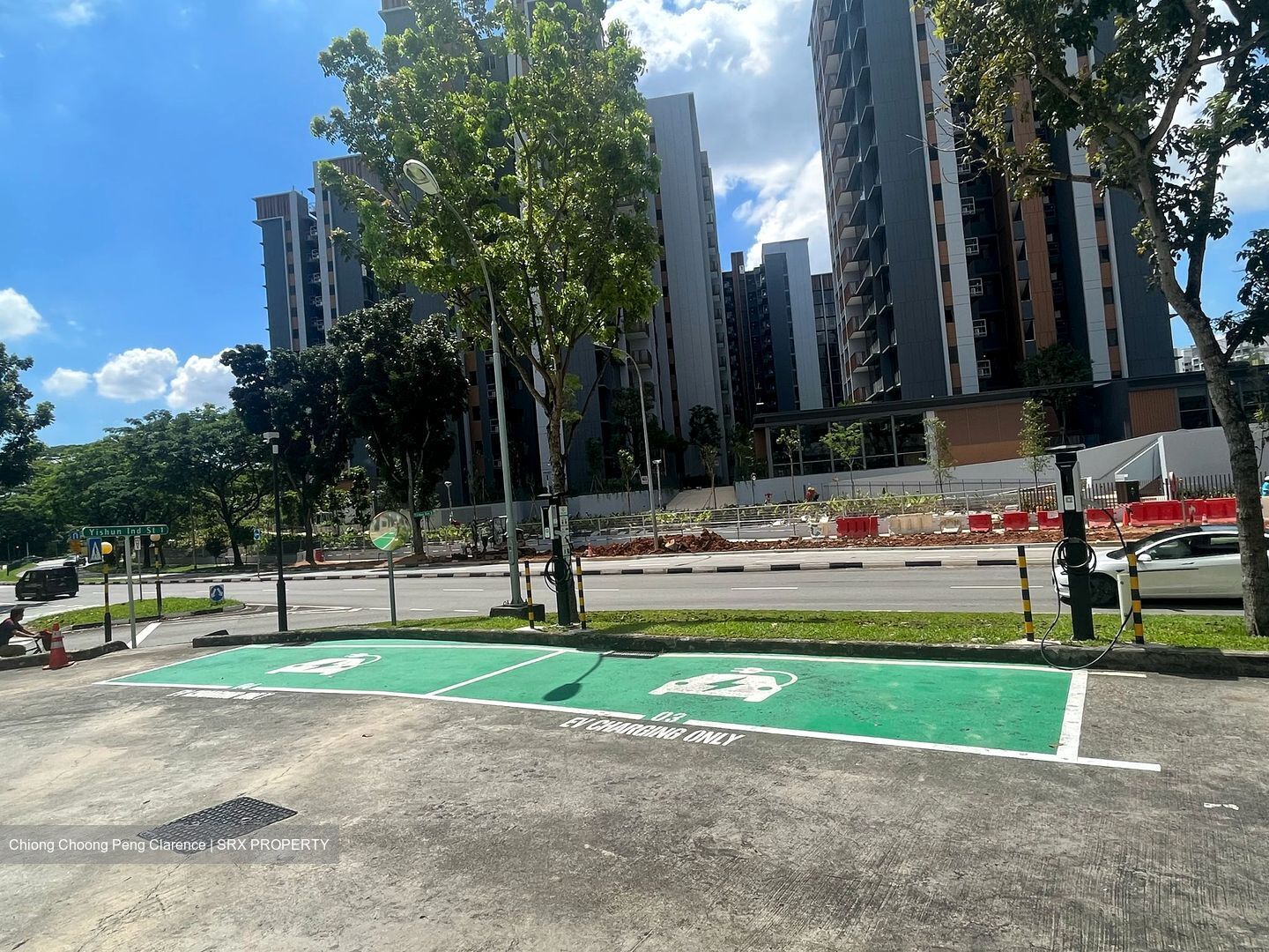 North View Bizhub (D27), Factory #449048161